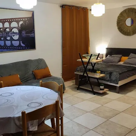 Ferienwohnung Le Ptit'Isle LʼIsle-sur-la-Sorgue Exterior foto